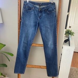 Kut from the Kloth / medium wash straight jeans